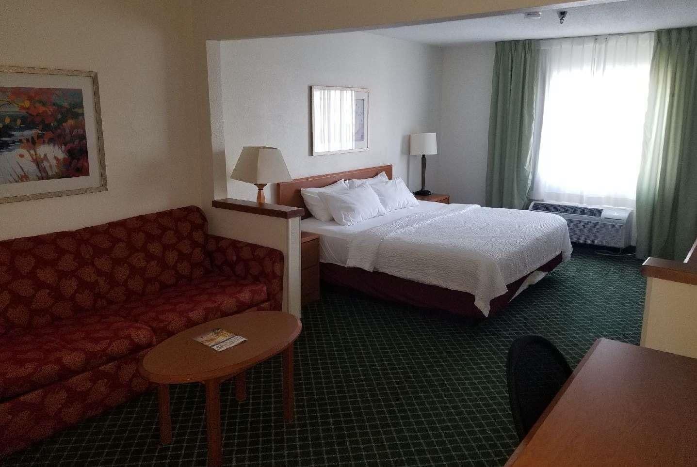 Americinn By Wyndham Hudson Esterno foto