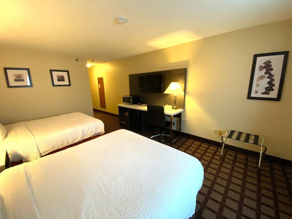 Americinn By Wyndham Hudson Esterno foto