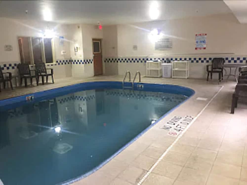 Americinn By Wyndham Hudson Esterno foto