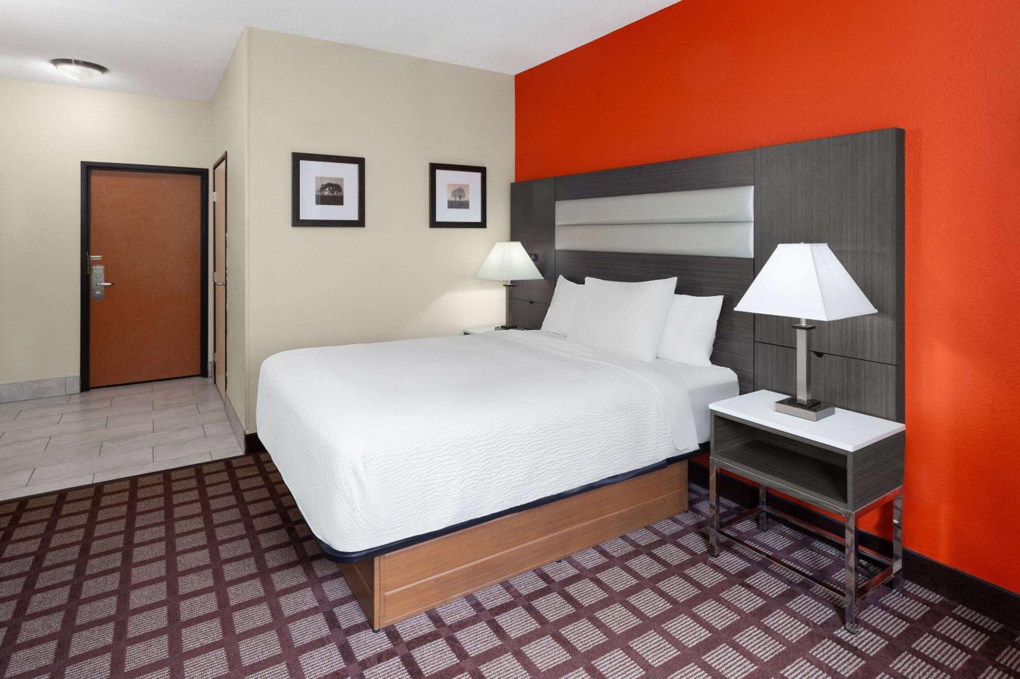 Americinn By Wyndham Hudson Esterno foto