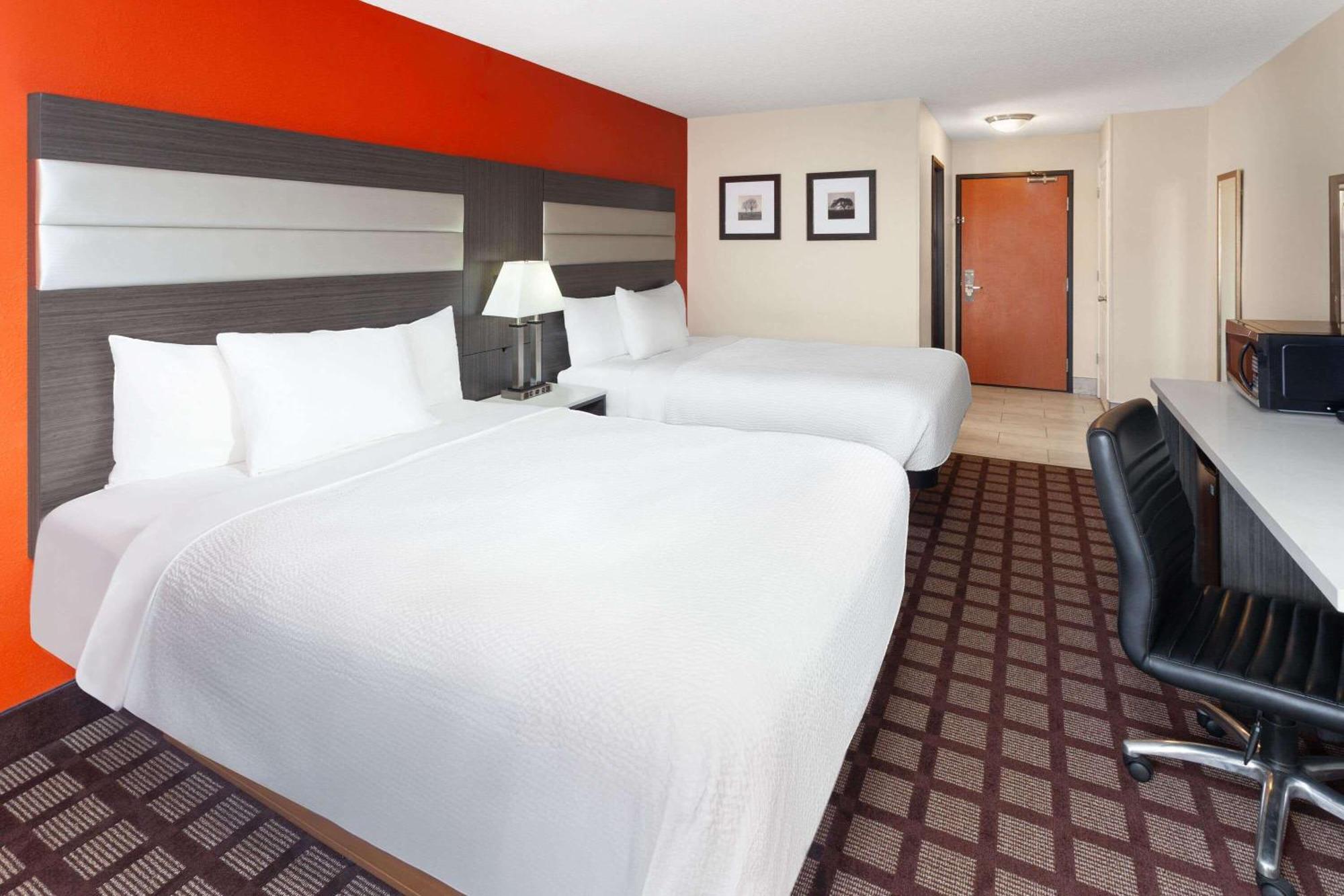 Americinn By Wyndham Hudson Esterno foto