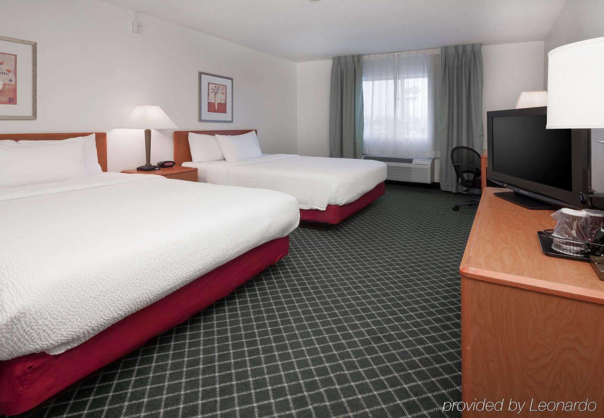 Americinn By Wyndham Hudson Esterno foto