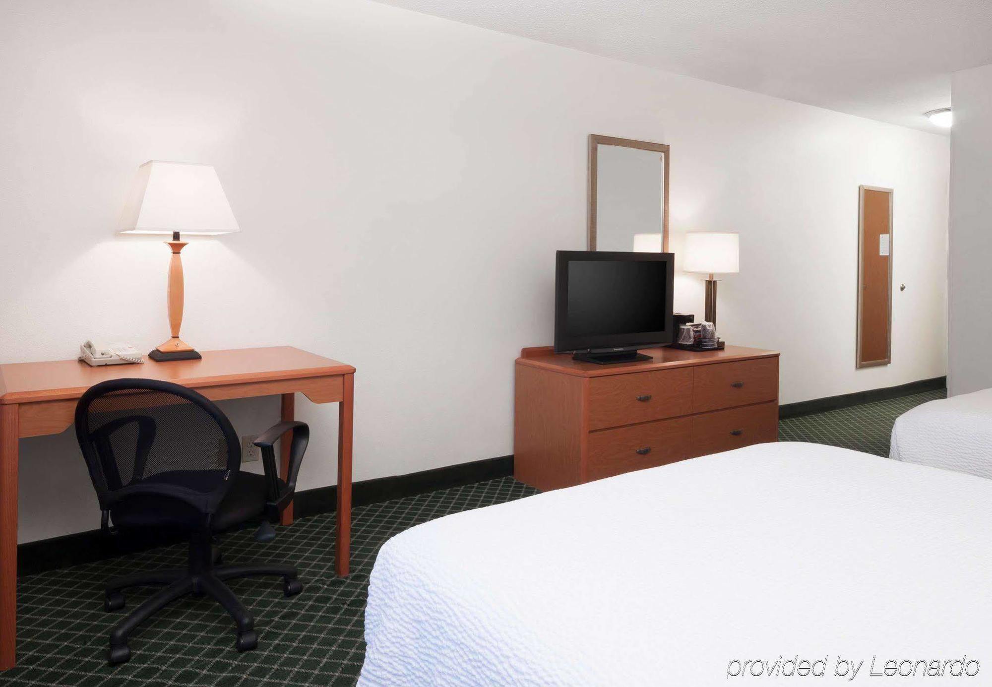 Americinn By Wyndham Hudson Esterno foto