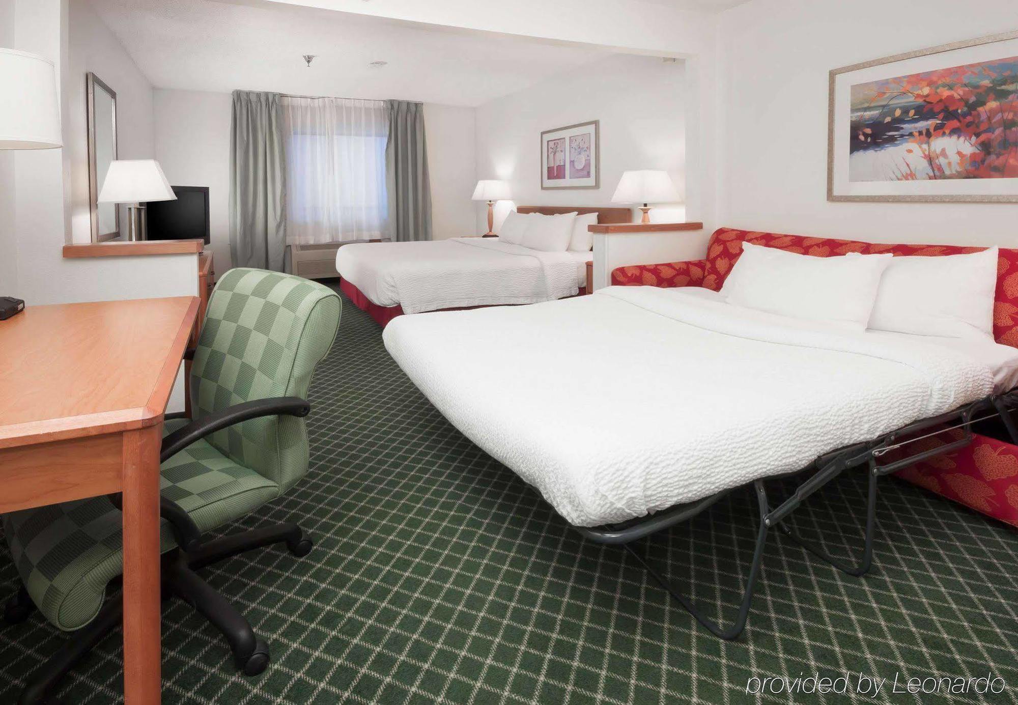 Americinn By Wyndham Hudson Esterno foto